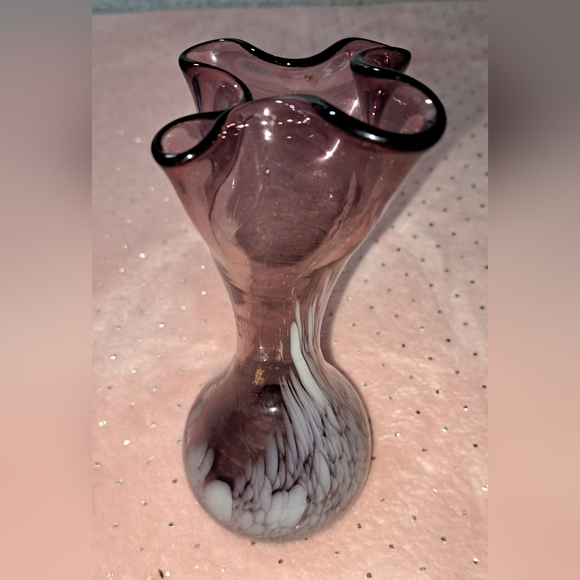 Vintage Mid Century Modern Hand Blown Glass Vase Purple  White Swirl Small - Picture 2 of 13